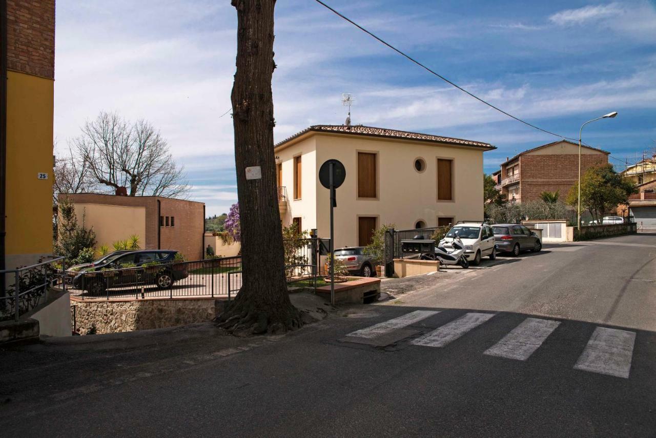 Apartmán Casa Il Glicine A Due Passi Dal Centro Siena Exteriér fotografie